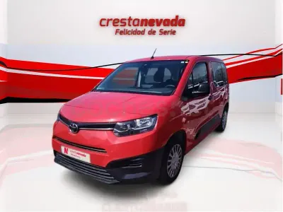 Occasion Toyota Proace Verso Active 131 PK (96 kW) 2023 Rood Stationwagen