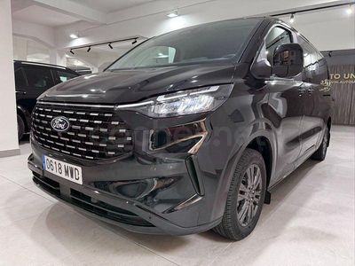Usado Ford Tourneo Titanium 170 CV (125 kW) 2024 Negro Monovolumen