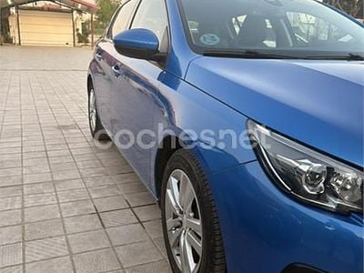 Usado Peugeot 308 Active 130 CV (95 kW) 2021 Azul Berlina