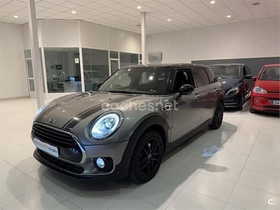 Usado Mini Cooper Clubman 136 CV (100 kW) 2018 Gris / plata Familiar