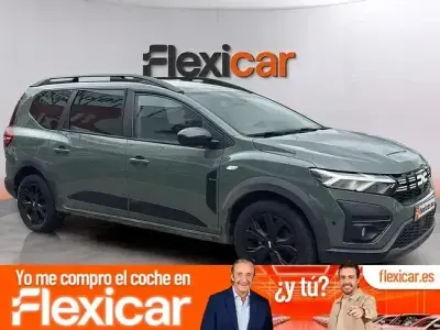 Usado Dacia Jogger Expression 100 CV (73 kW) 2023 Verde Monovolumen