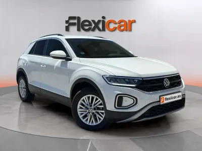 Usado VW T-Roc 116 CV (85 kW) 2025 Blanco SUV
