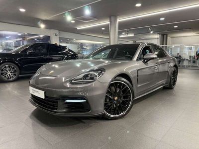 Porsche Panamera 4