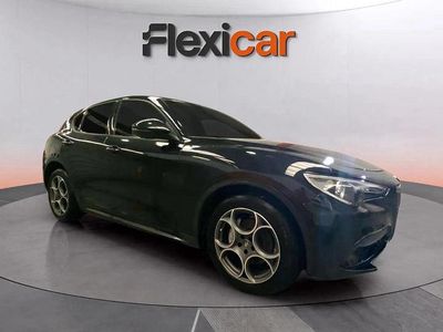 Usado Alfa Romeo Stelvio Sprint 160 CV (117 kW) 2022 Negro SUV