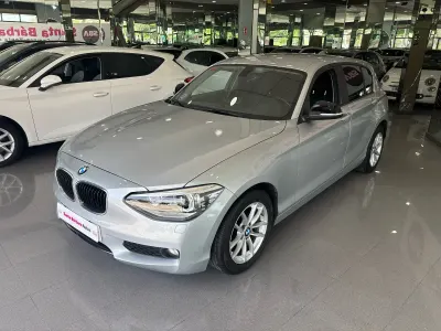 Usado BMW 118 143 CV (105 kW) 2014 Gris Utilitario