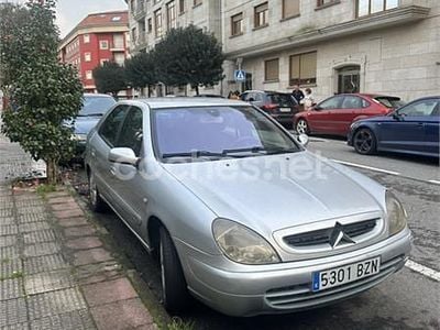 Usado Citroën Xsara 90 CV (66 kW) 2002 Gris / plata Berlina