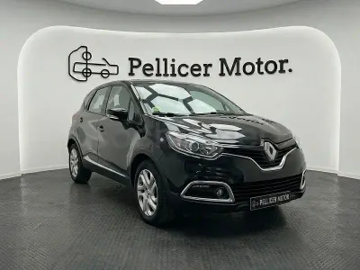 Usado Renault Captur Zen 90 CV (66 kW) 2013 Negro SUV