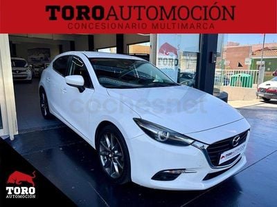 Usado Mazda 3 120 CV (88 kW) 2017 Blanco Berlina