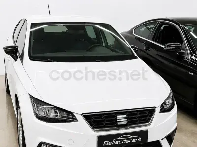 Usado Seat Ibiza FR 115 CV (84 kW) 2025 Blanco Utilitario