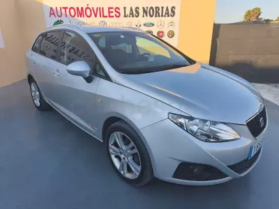 Usado Seat Ibiza I-Tech 105 CV (77 kW) 2013 Gris / plata Berlina