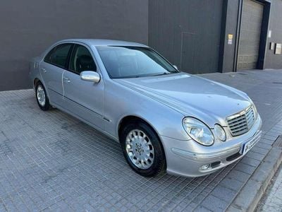 Mercedes E320