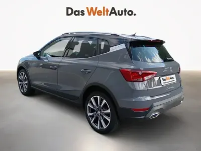 Usado Seat Arona FR 115 CV (84 kW) 2025 Gris SUV