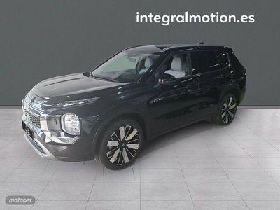 Usado Mitsubishi Outlander P-HEV 306 CV (225 kW) 2025 SUV
