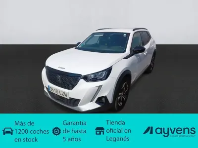 Usado Peugeot 2008 Allure 110 CV (80 kW) 2022 Blanco SUV