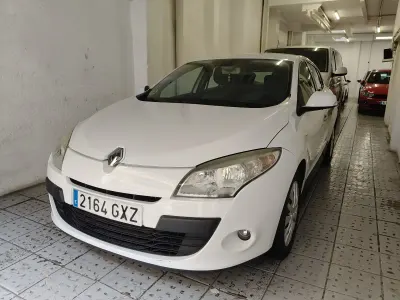 Usado Renault Mégane 110 CV (80 kW) 2010 Blanco