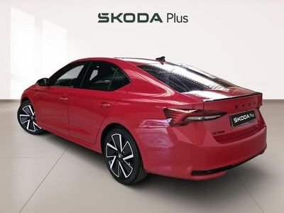Rojo Nuevo 2025 Skoda Octavia | 35.250 € (Precio justo)