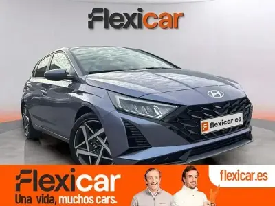 Usado Hyundai i20 100 CV (73 kW) 2024 Azul Utilitario