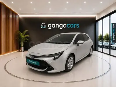 Usado Toyota Corolla Active 122 CV (89 kW) 2022 Gris / plata Berlina