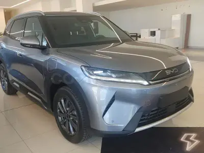 Nuevo BYD Atto 2 Boost 212 CV (155 kW) 2026 Gris / plata SUV