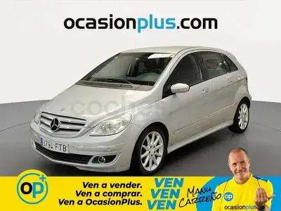 Usado Mercedes B200 140 CV (102 kW) 2007 Gris / plata Monovolumen