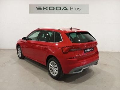 Usado Skoda Kamiq Selection 115 CV (84 kW) 2025 Rojo SUV