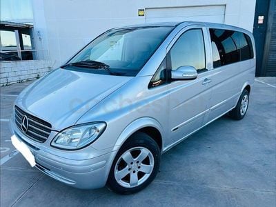 Usado Mercedes Viano 150 CV (110 kW) 2004 Gris / plata Monovolumen