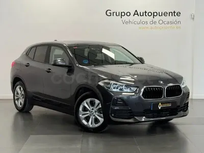 Begagnad BMW X2 Comfort Edition 225 HK (165 kW) 2021 Grå SUV