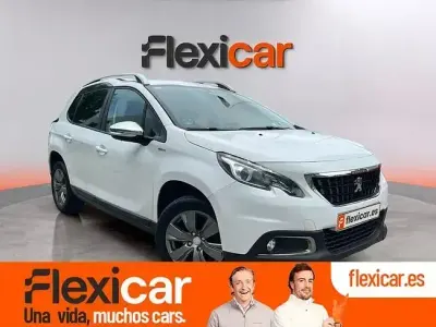 Usado Peugeot 2008 Active 100 CV (73 kW) 2020 Blanco SUV