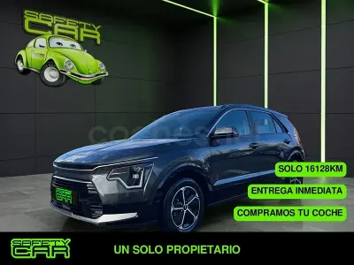 Usado Kia Niro 141 CV (103 kW) 2024 Negro SUV