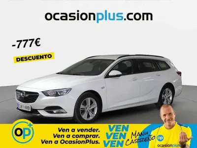 Usado Opel Insignia Selective 136 CV (100 kW) 2018 Blanco Familiar