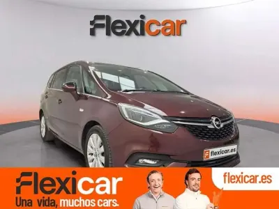 Używany Opel Zafira Excellence 140 KM (102 kW) 2018 Czerwony Minivan