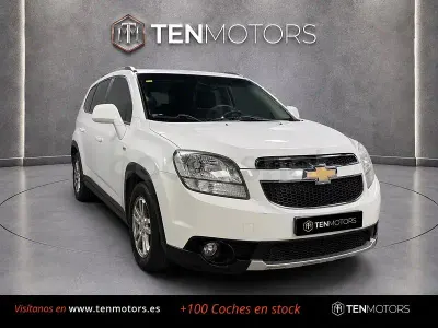 Usado Chevrolet Orlando LT 130 CV (95 kW) 2011 Blanco Monovolumen