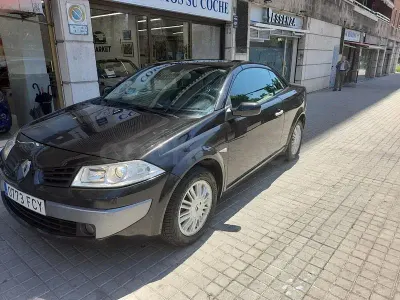 Usado Renault Mégane Extreme 135 CV (99 kW) 2007 Gris / plata Berlina
