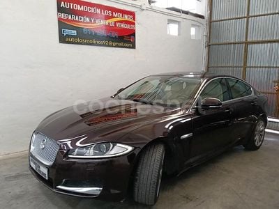 Granate Usado 2015 Jaguar XF Luxury Berlina | 11.490 €