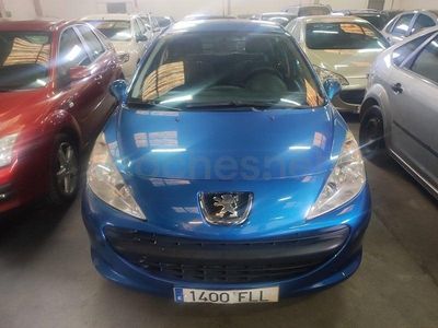 Usado Peugeot 207 70 CV (51 kW) 2007 Azul Berlina