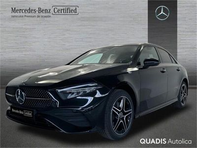 Negro cosmos Usado 2024 Mercedes A250 AMG line Berlina | 45.900 €