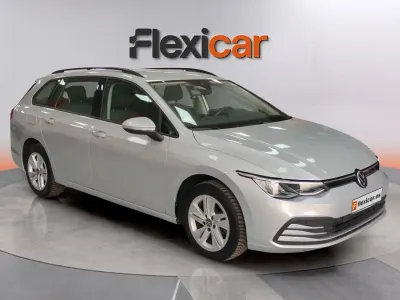Usado VW Golf VIII Life 150 HP (110 kW) 2022 Cinzento Carrinha