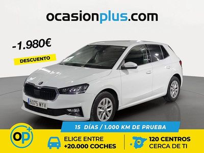 Usado Skoda Fabia Selection 95 CV (69 kW) 2025 Blanco Berlina