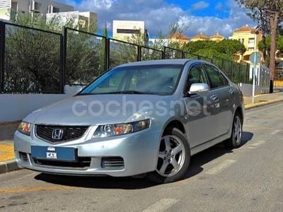 Gris / plata Usado 2005 Honda Accord Sport Berlina | 6599 € (Precio justo)