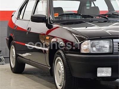 Negro Usado 1987 Alfa Romeo 33 Ti Berlina | 9200 €