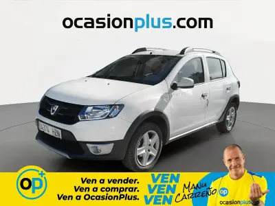 Usado Dacia Sandero Stepway 90 CV (66 kW) 2014 Blanco Utilitario