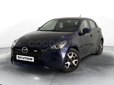 Usado Mazda 2 Exclusive-Line 90 CV (66 kW) 2023 Azul Utilitario
