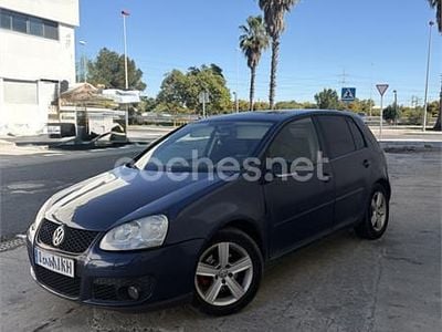 Usado VW Golf IV Highline 105 CV (77 kW) 2005 Azul Berlina