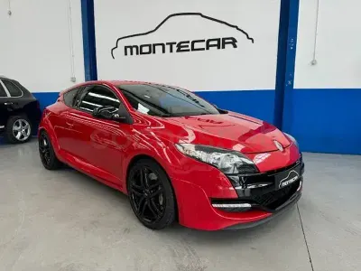 Usado Renault Mégane III R.S. 265 CV (194 kW) 2014 Rojo Coupe