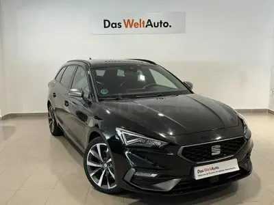 Usado Seat Leon FR 150 CV (110 kW) 2021 Negro Familiar