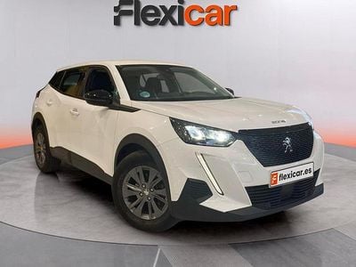 Usado Peugeot 2008 Active 101 CV (74 kW) 2022 Blanco SUV