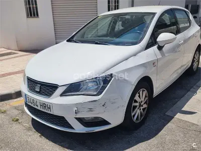 Usado Seat Ibiza Style 105 CV (77 kW) 2013 Blanco Berlina