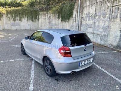 Usado BMW 118 Performance 143 CV (105 kW) 2009 Gris / plata Utilitario
