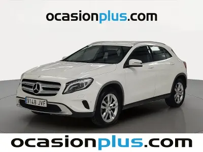 Usado Mercedes GLA200 AMG line 136 CV (100 kW) 2016 Blanco SUV