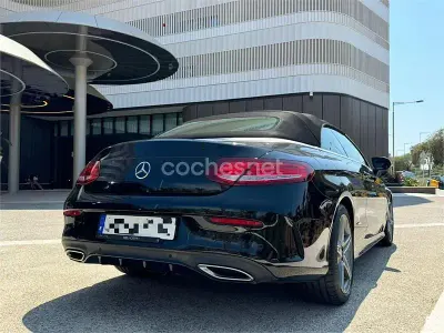 Usado Mercedes C220 170 CV (125 kW) 2016 Negro Descapotable